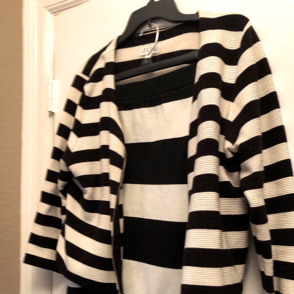 Trendy jacket and skirt